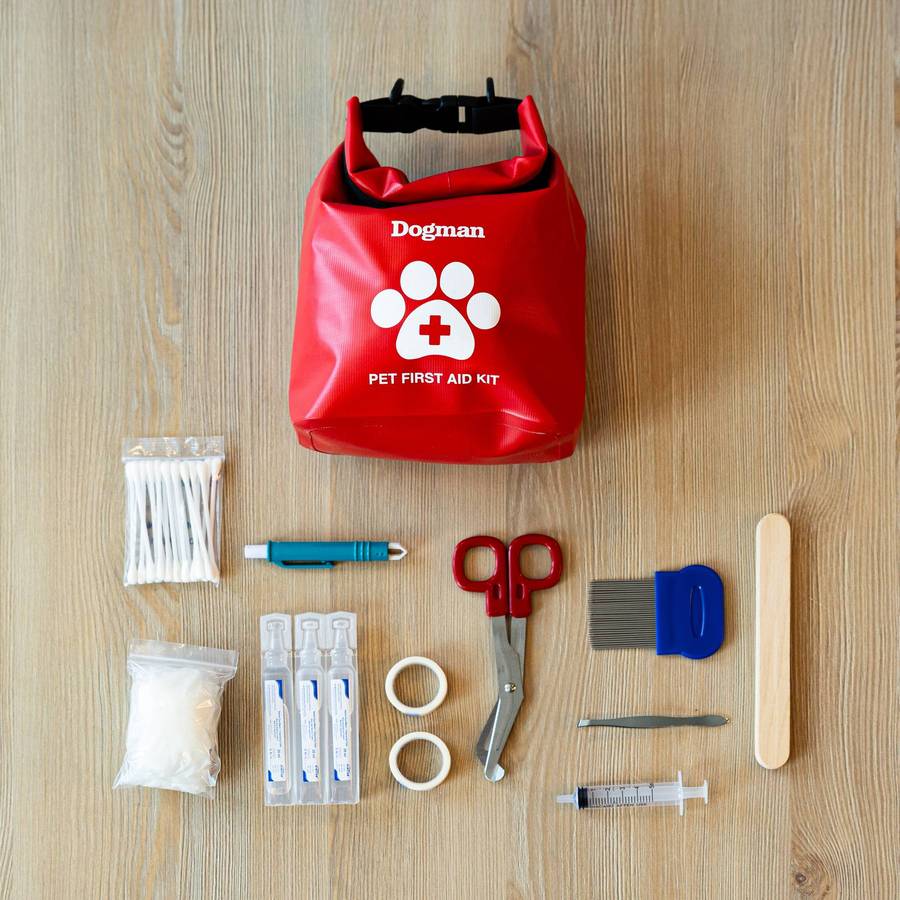 F&ouml;rsta Hj&auml;lpen Kit till Hund