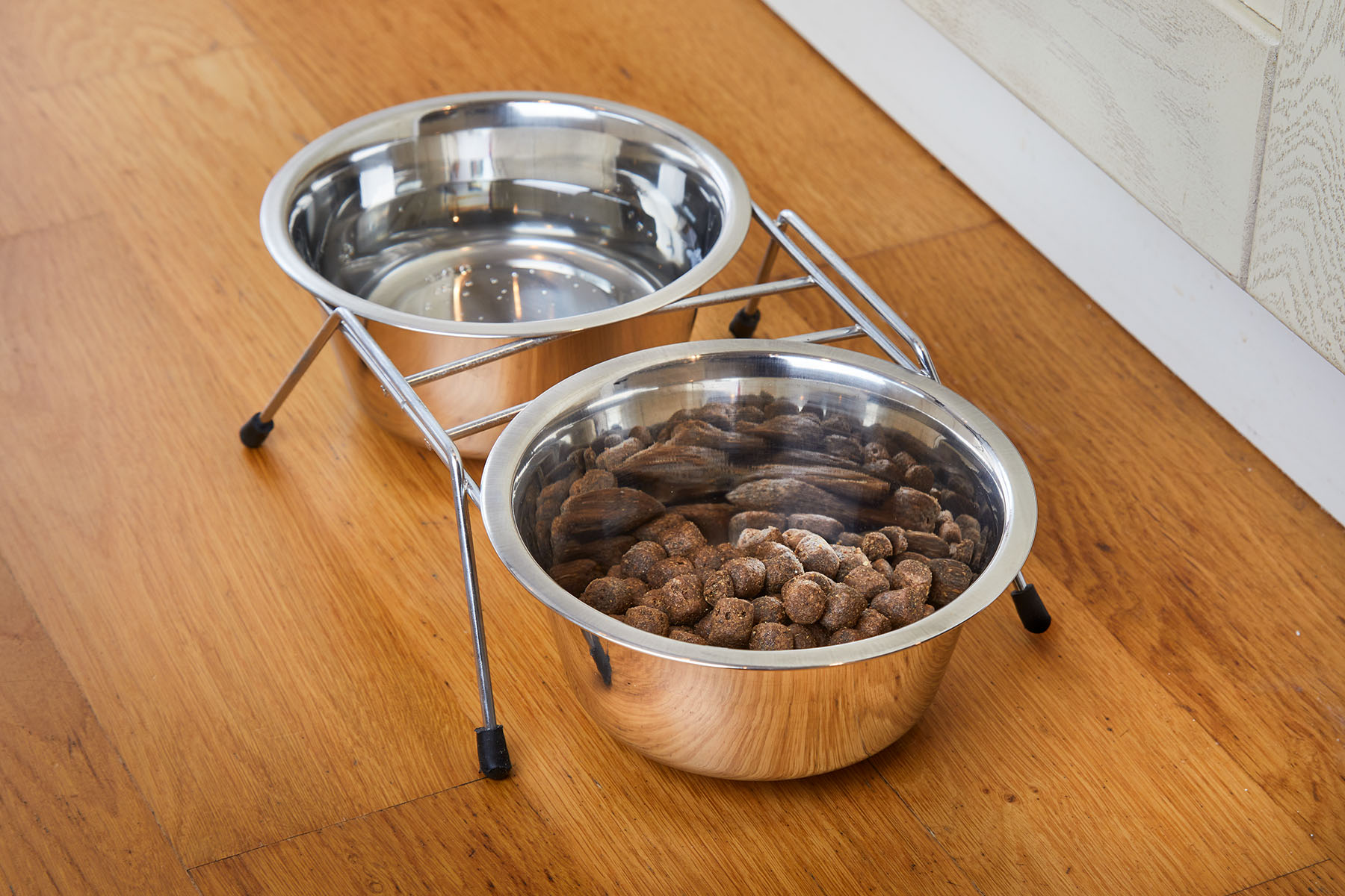 Feeding Mat with 2 Stainless Steel Bowls